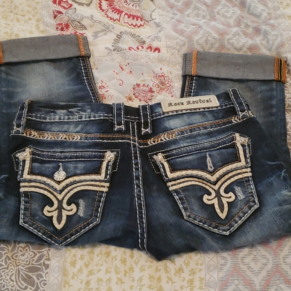 Rock Revival Capris size 28